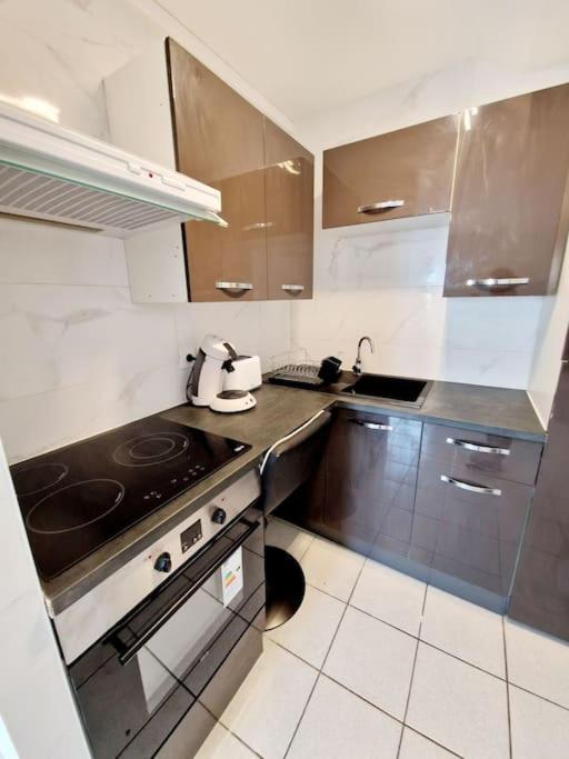 Agreable Appartement T2 Centre Ville Valence  Kültér fotó