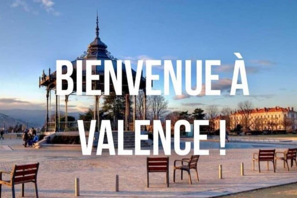 Agreable Appartement T2 Centre Ville Valence  Kültér fotó