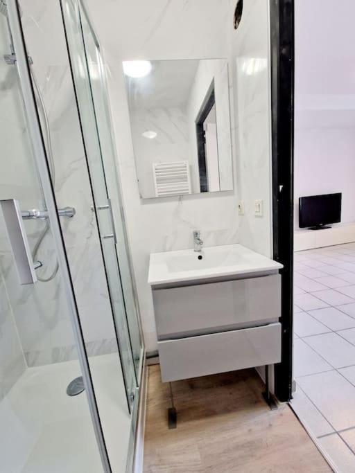 Agreable Appartement T2 Centre Ville Valence  Kültér fotó